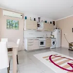 Luxury 5-Bedroom Villa Sarcon 88 On Seaside