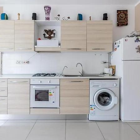 Apartament Luxury 5-Bedroom Villa Sarcon 88 On Seaside